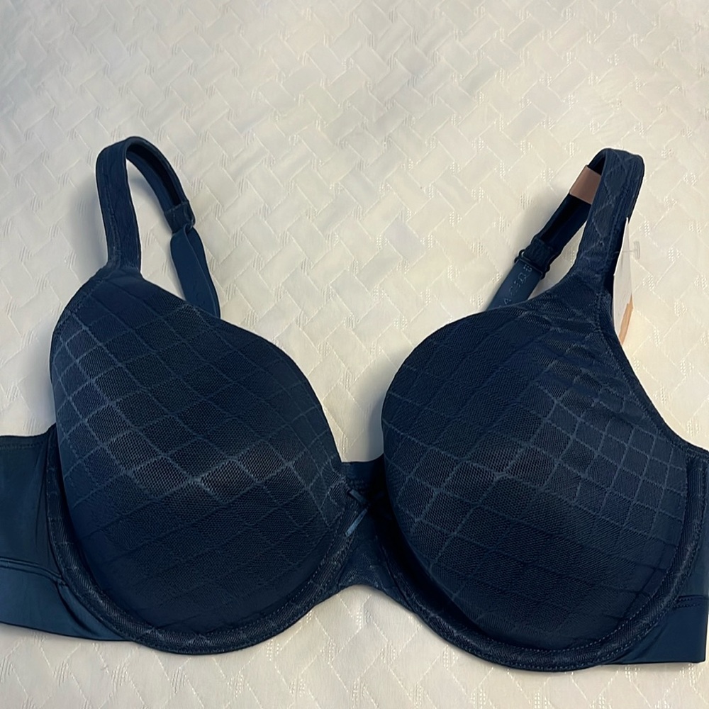 Cacique lightly lined t shirt bra. Blue. 38DD. New with tags.